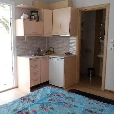 Takamiq Guest house